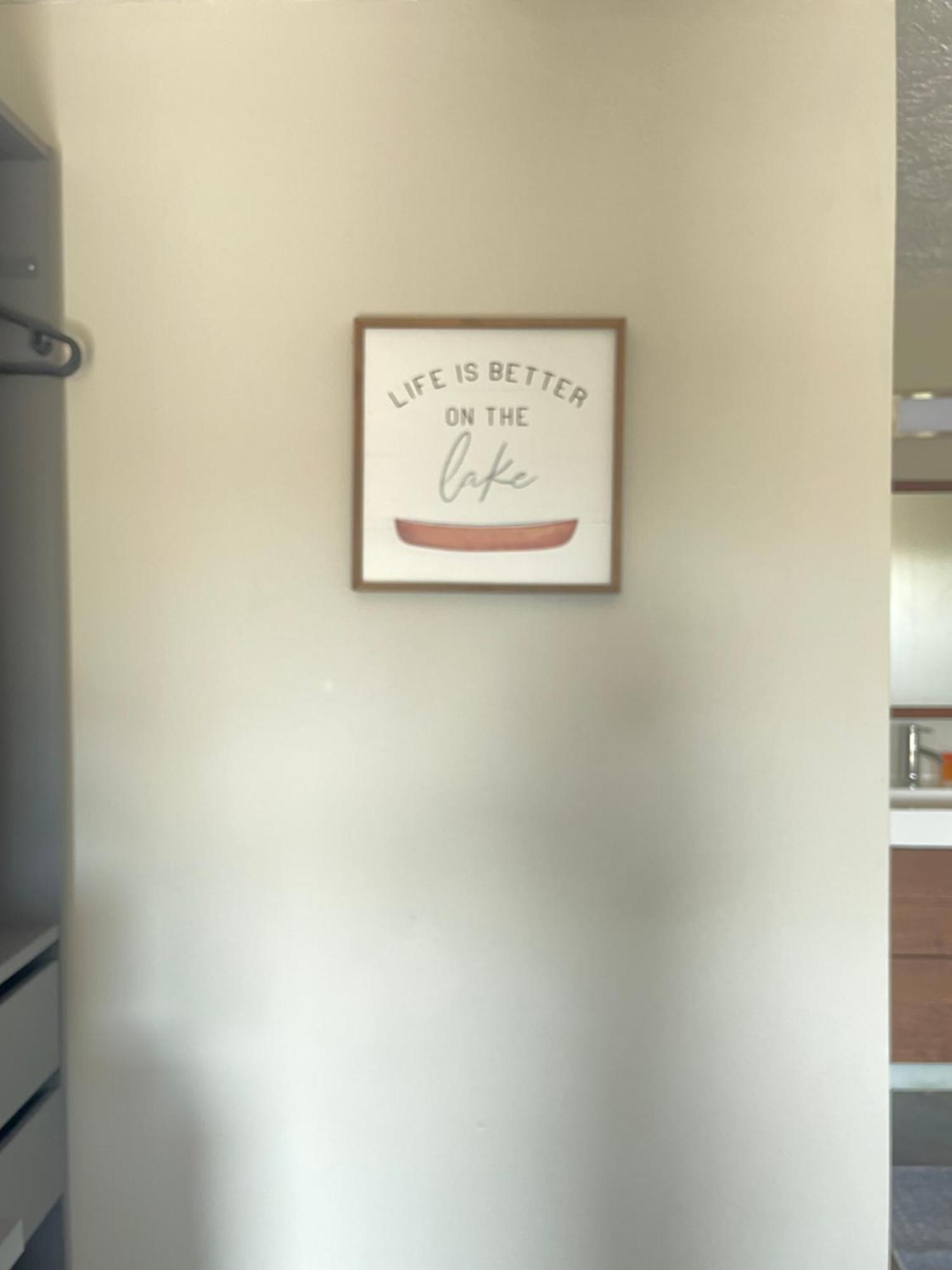 Hotel Lake Anna Glenora Extérieur photo
