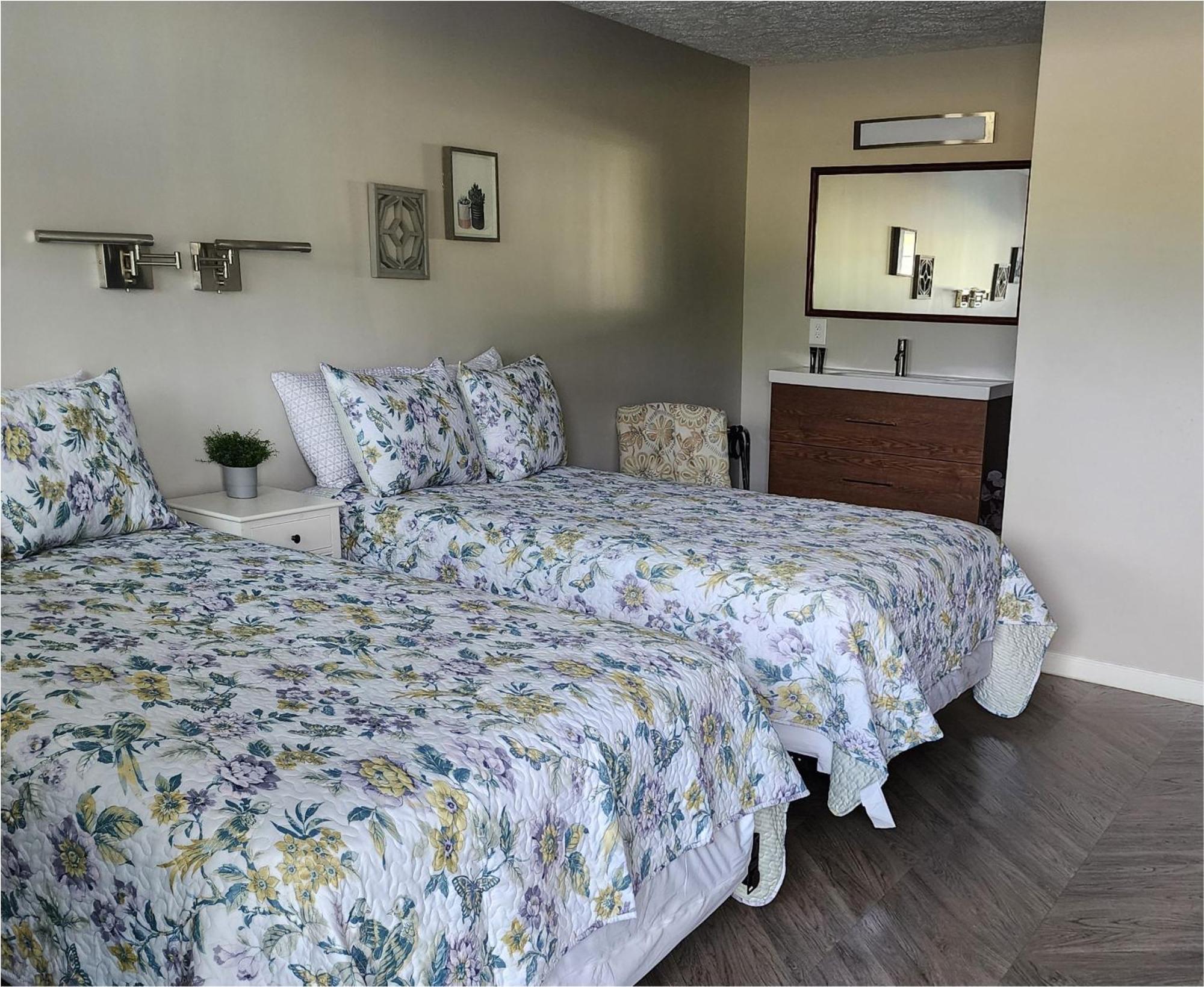 Hotel Lake Anna Glenora Extérieur photo