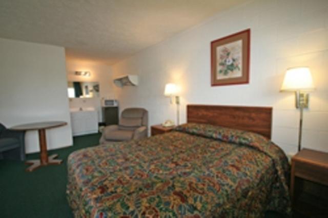 Hotel Lake Anna Glenora Chambre photo