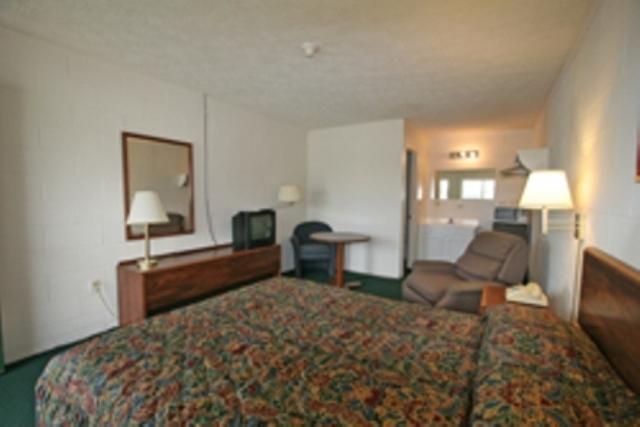 Hotel Lake Anna Glenora Chambre photo