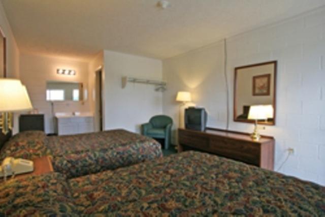 Hotel Lake Anna Glenora Chambre photo